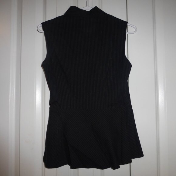 LE CHATEAU black pinstripe zip up peplum top - Picture 3 of 10